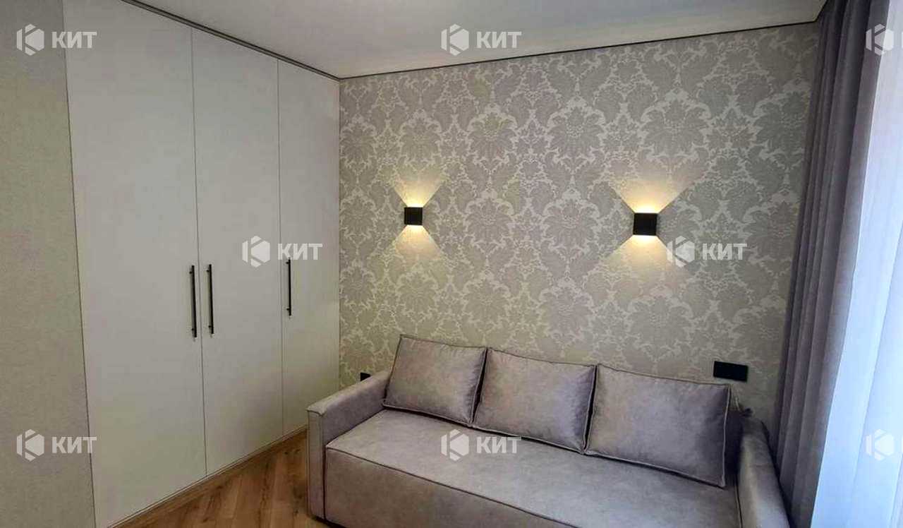 1878922740868867