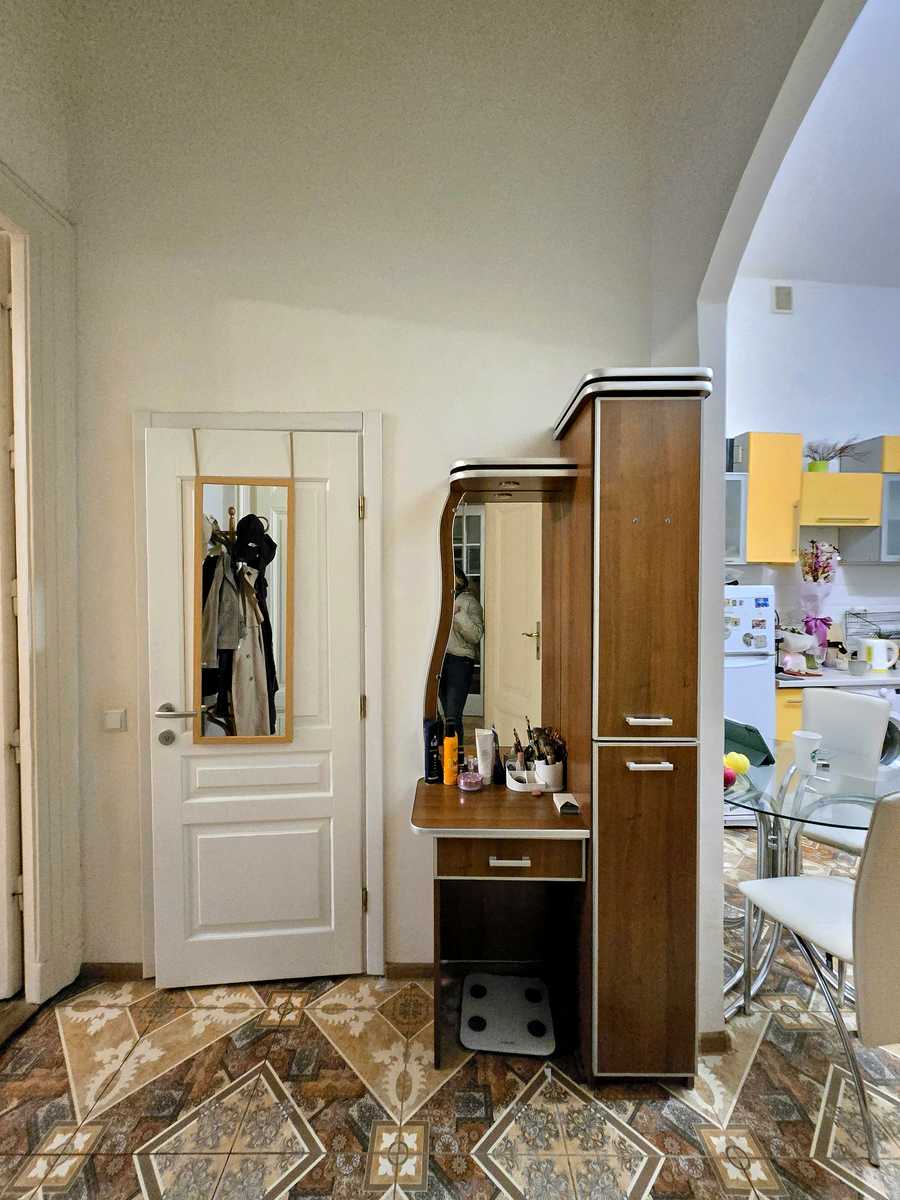 1878923977729154