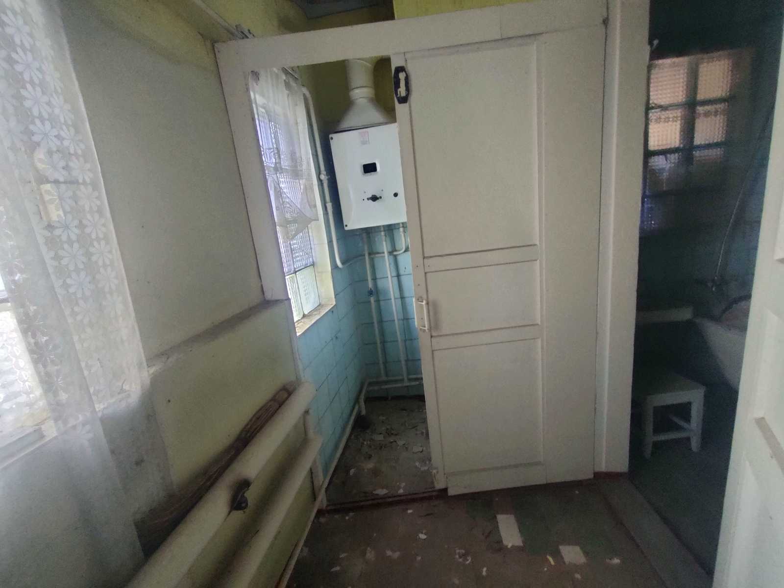 1878924159895431