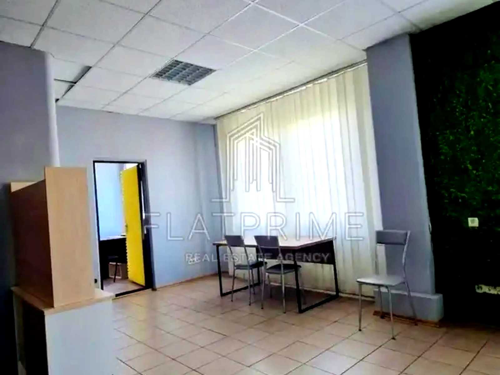 1878924579907332
