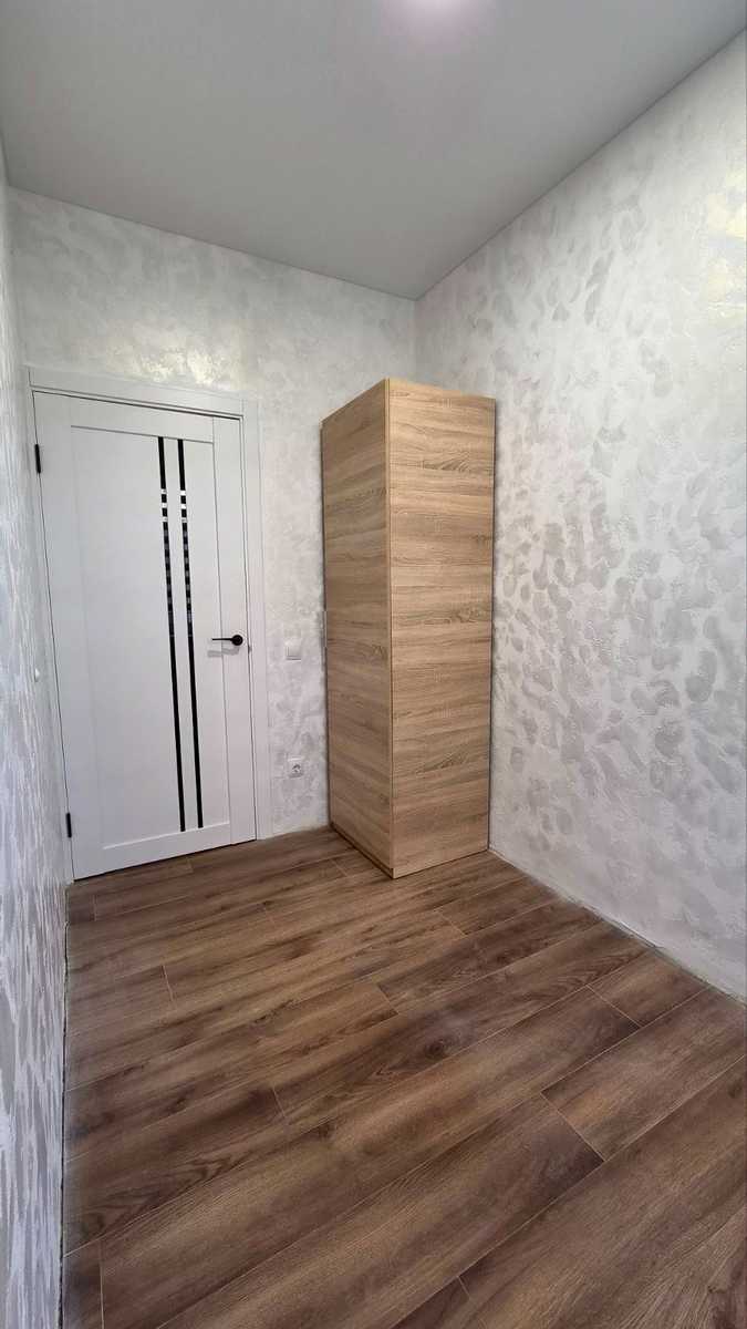 1878925807179561