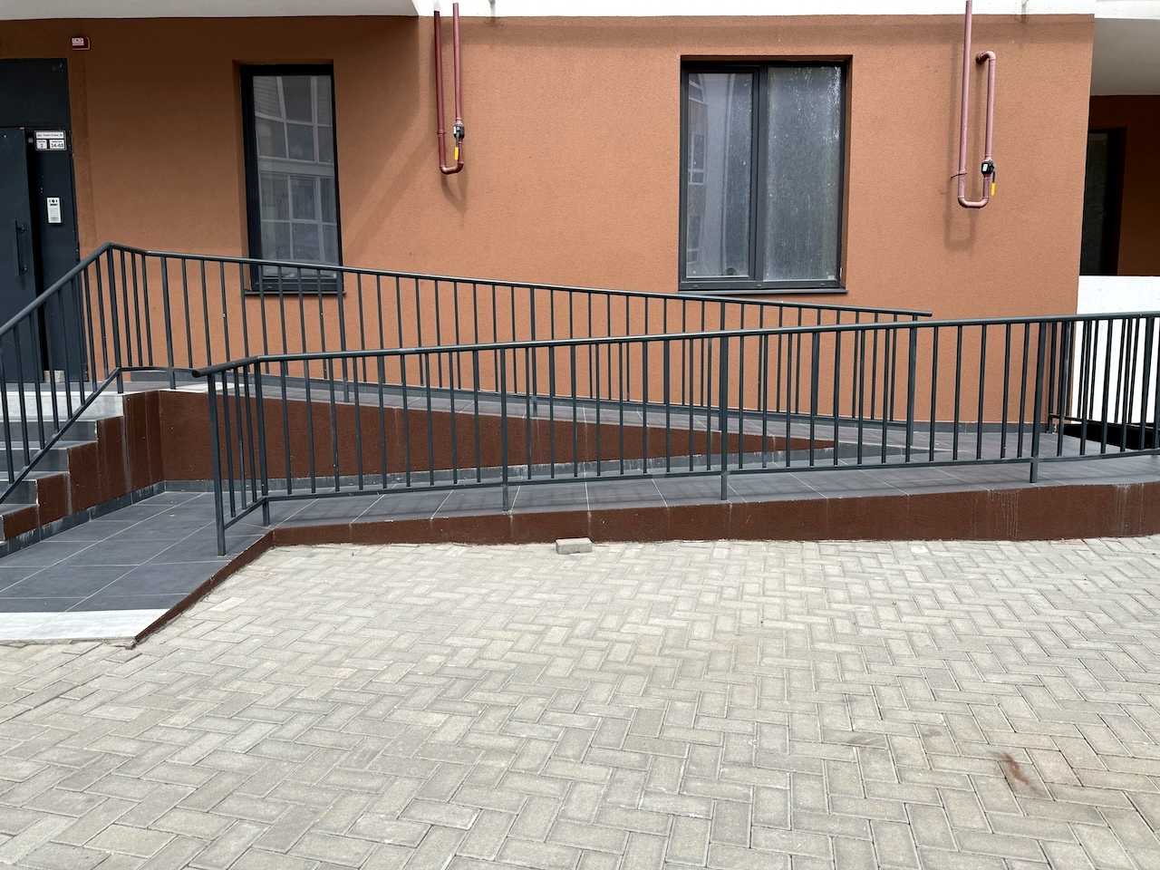 1878925996515256