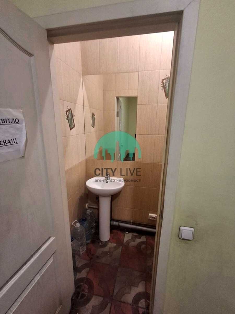 1878926442771335