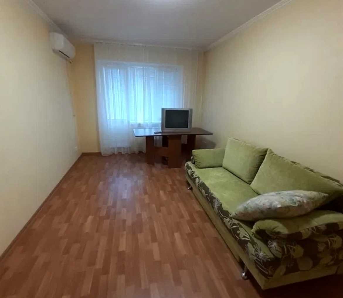 1878926739383673