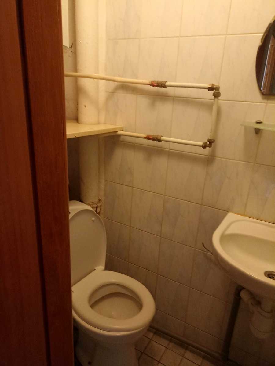 1878926757388617