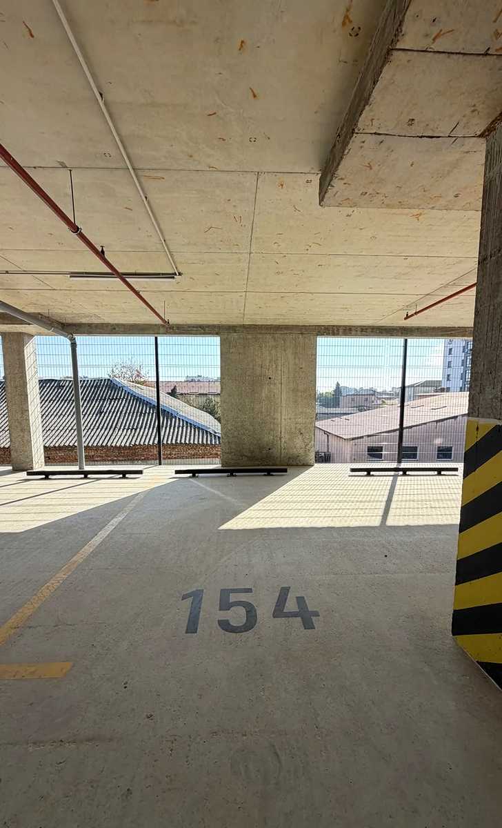 1878927245052044