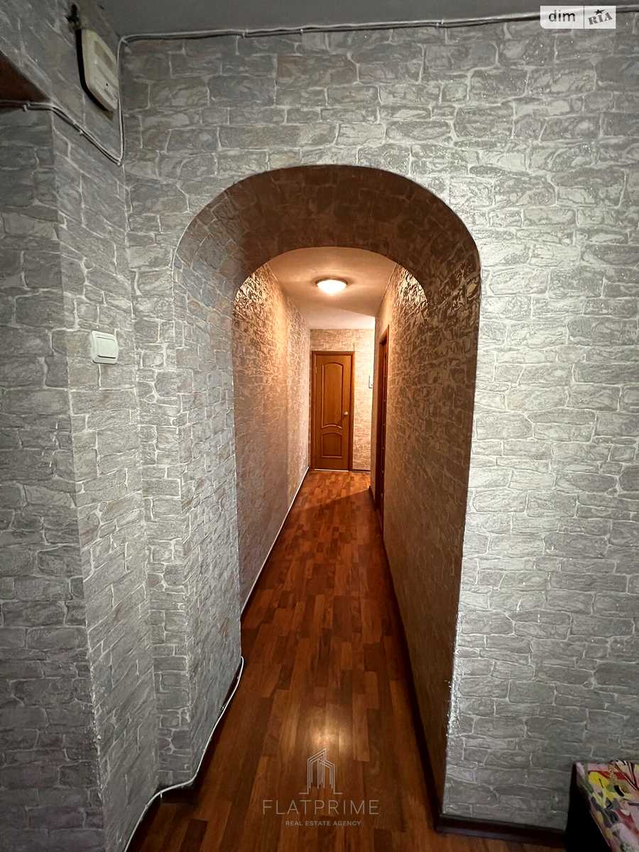 1878927422854574