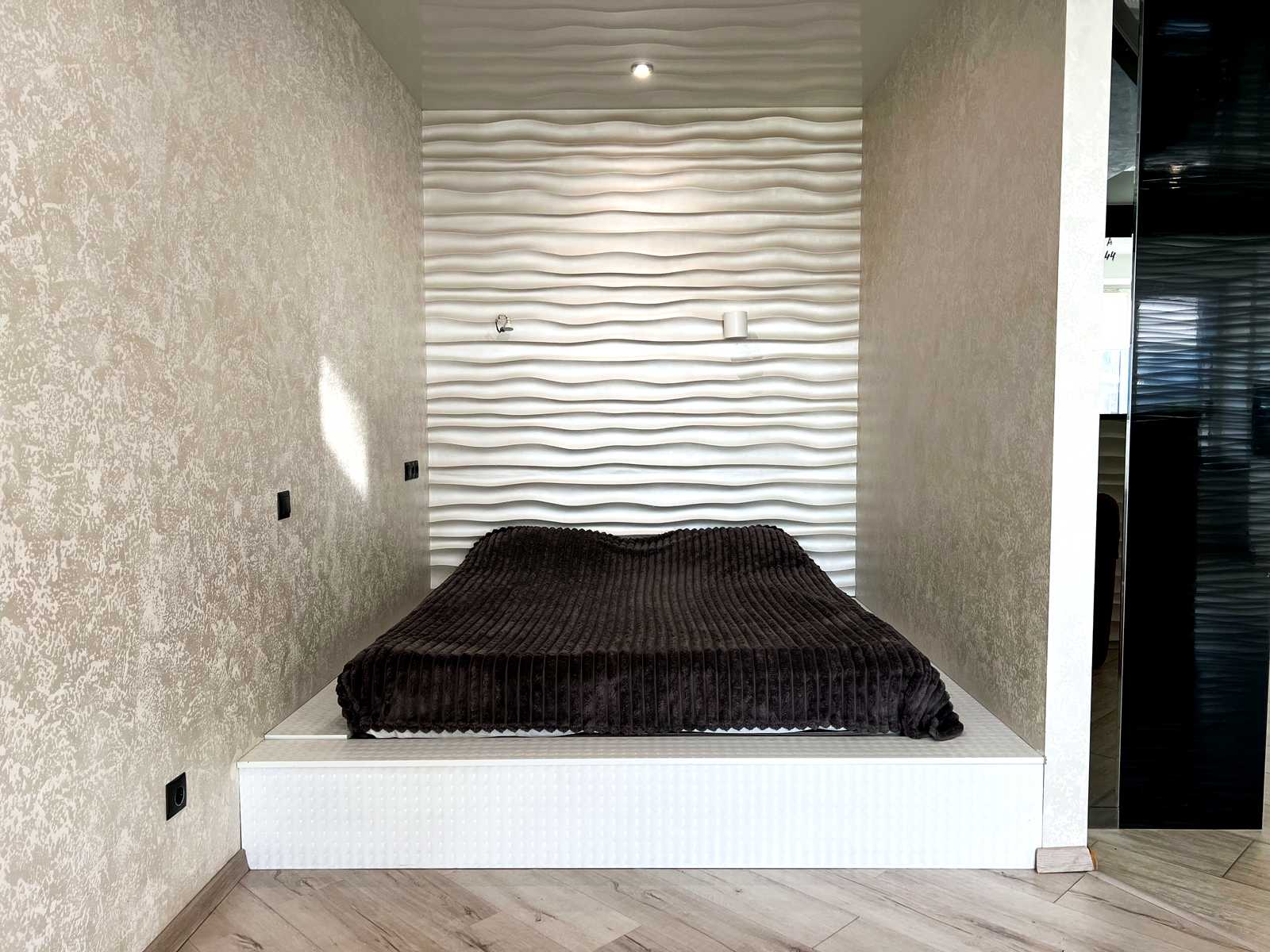1878927843848170