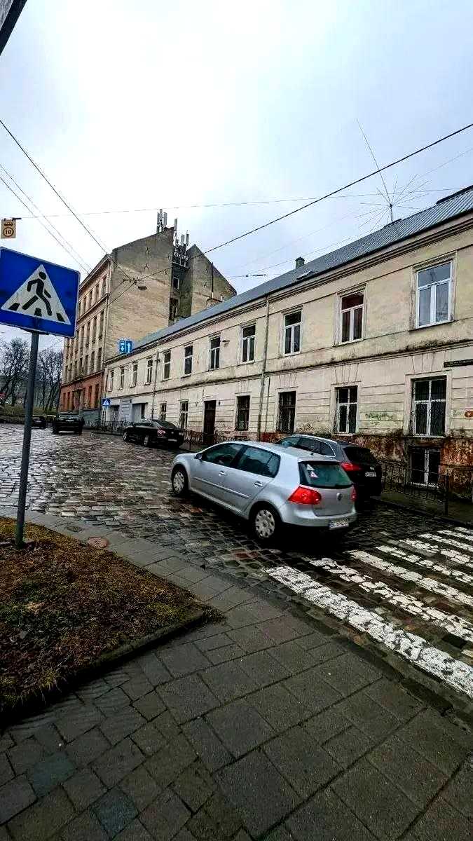 1878928150929112