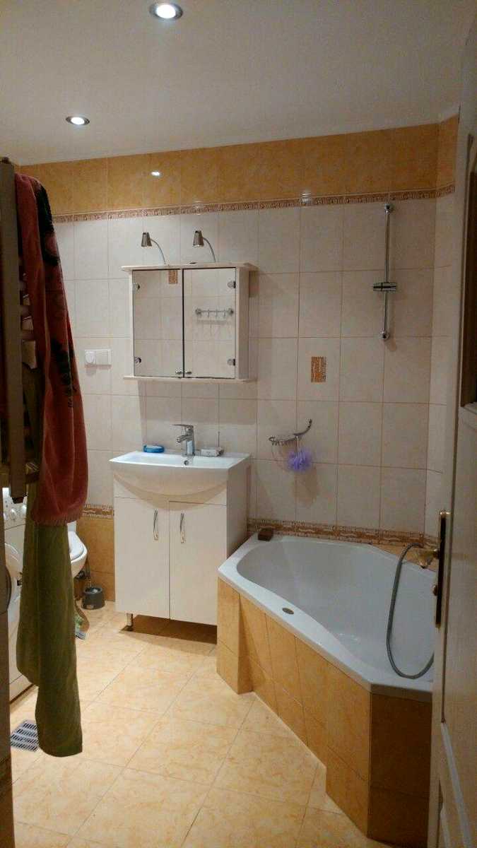 1878928386887894