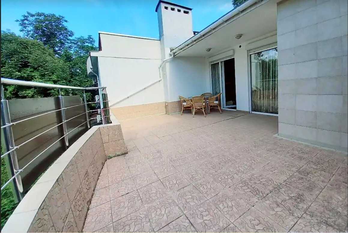 1878930471685951