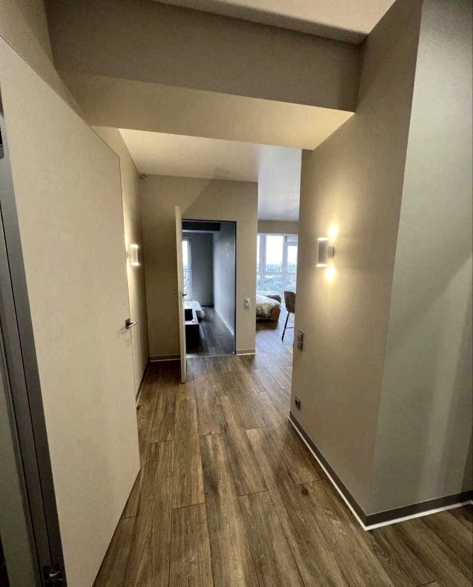 1878930586064008