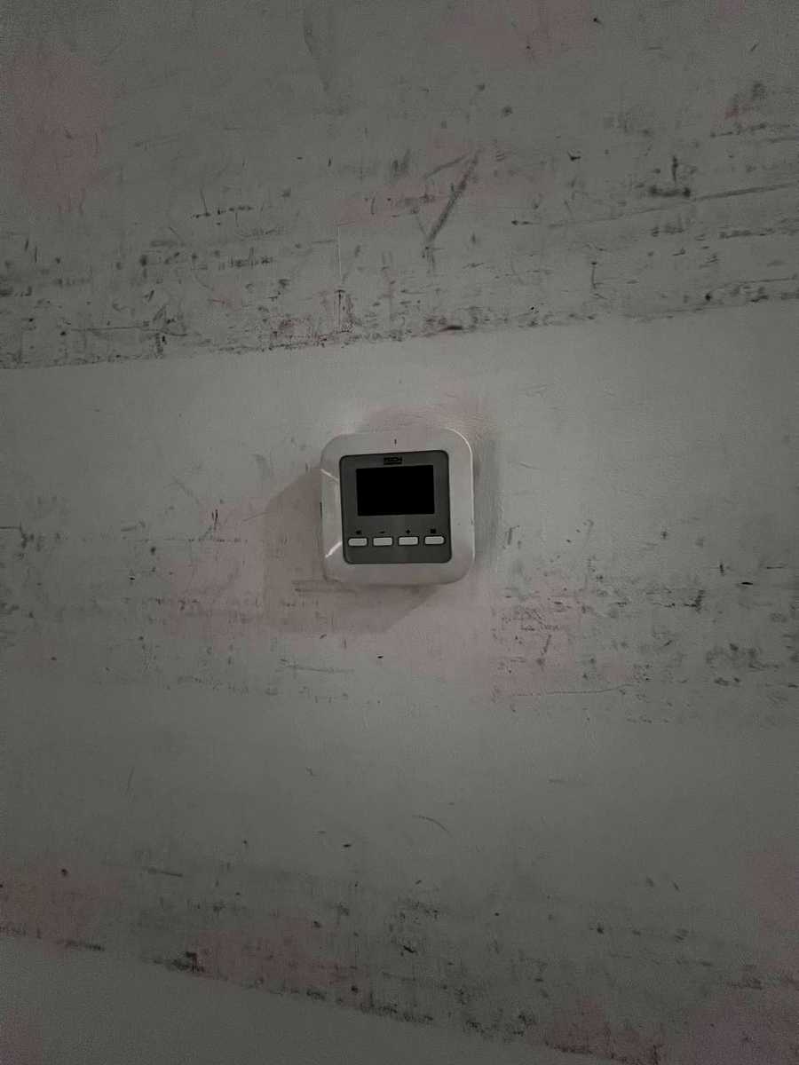 1878932443785327