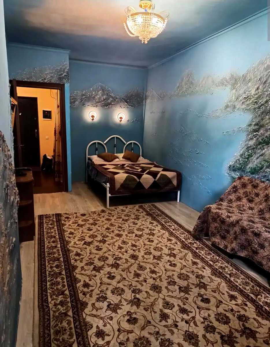 1878932656465771