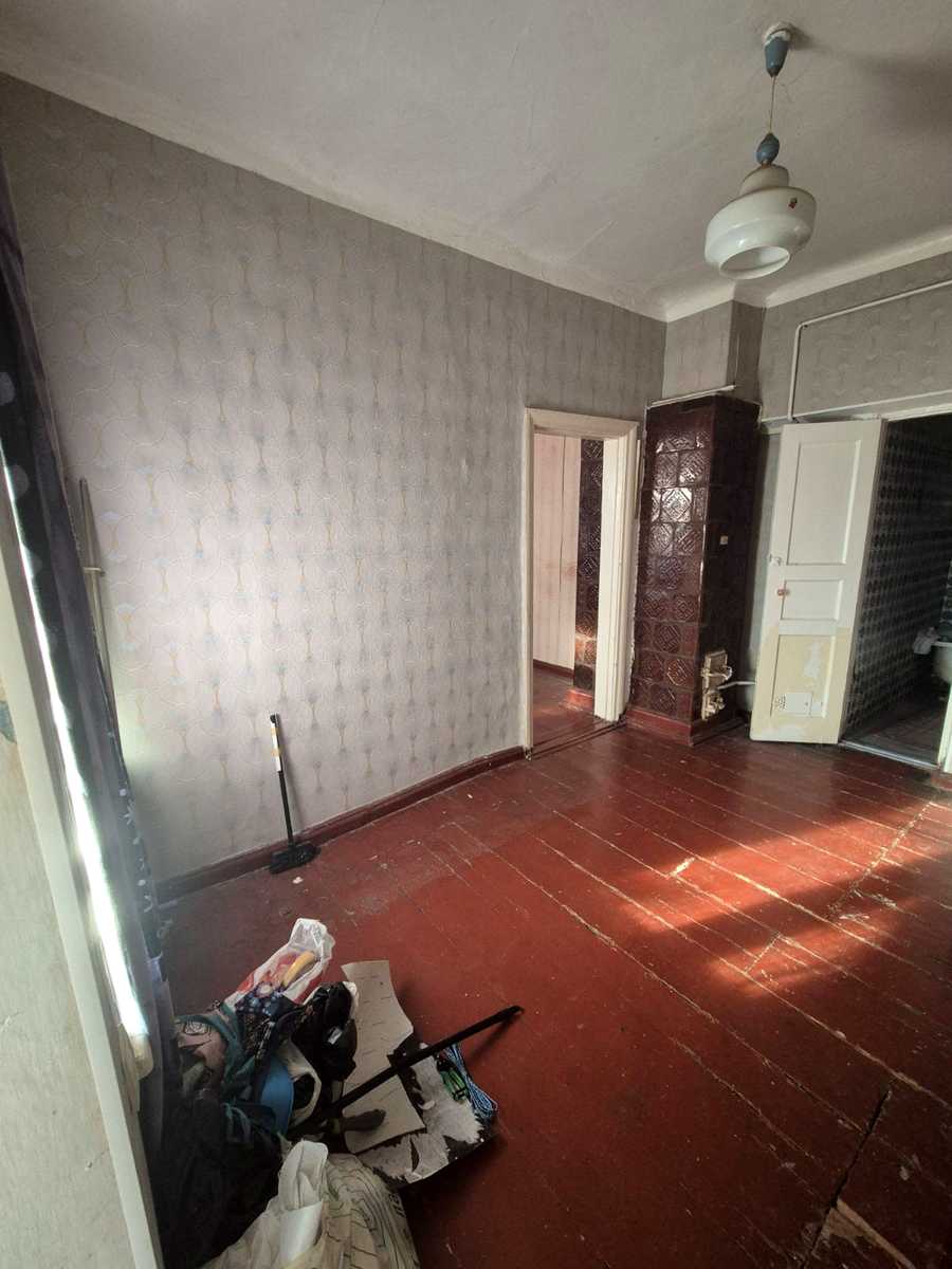 1878932904239009