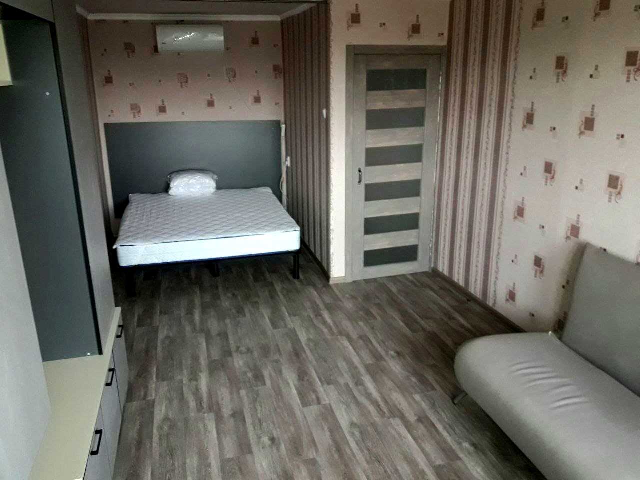 1878933475699651