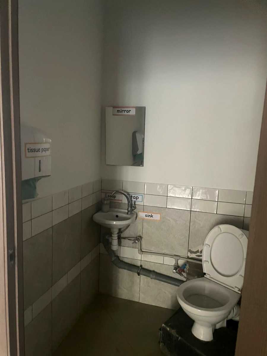 1878933594417419