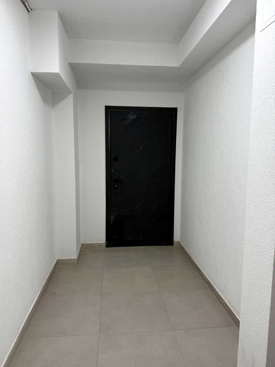 1878933762937635