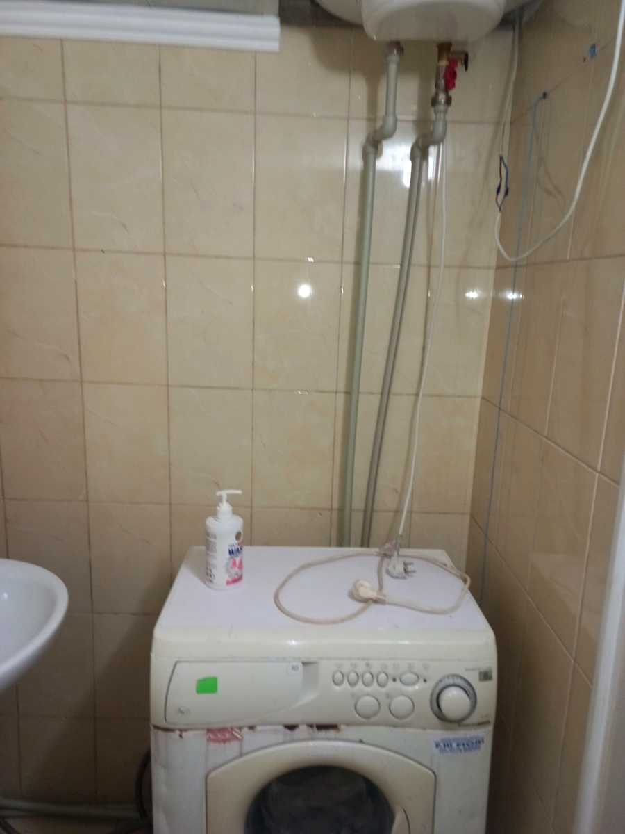 1878935346772009