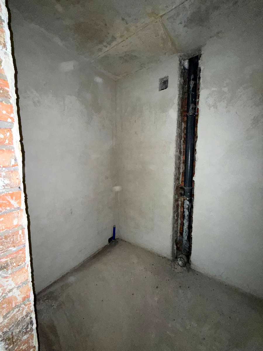 1878936490285632