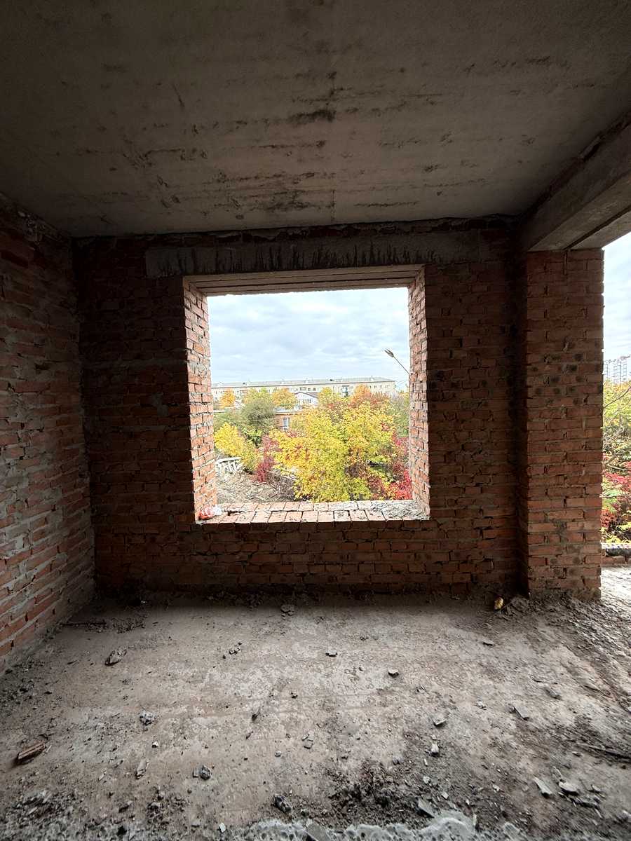 1878938311465717