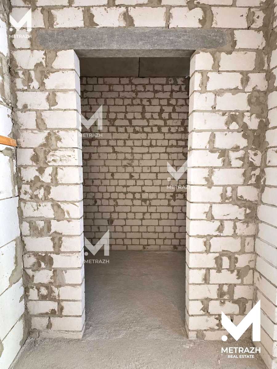 1878938976742566