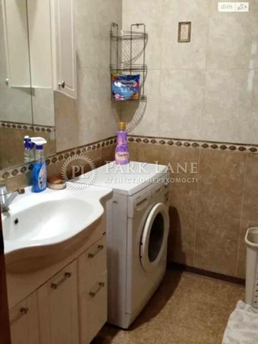 1878939260037411