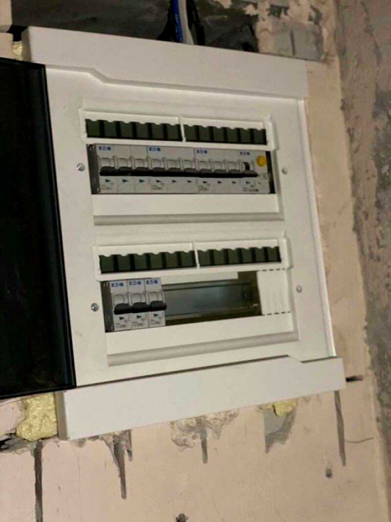 1878939347232329