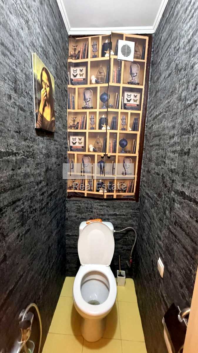 1878939885325049