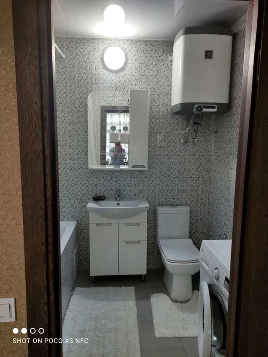 1878940236223592
