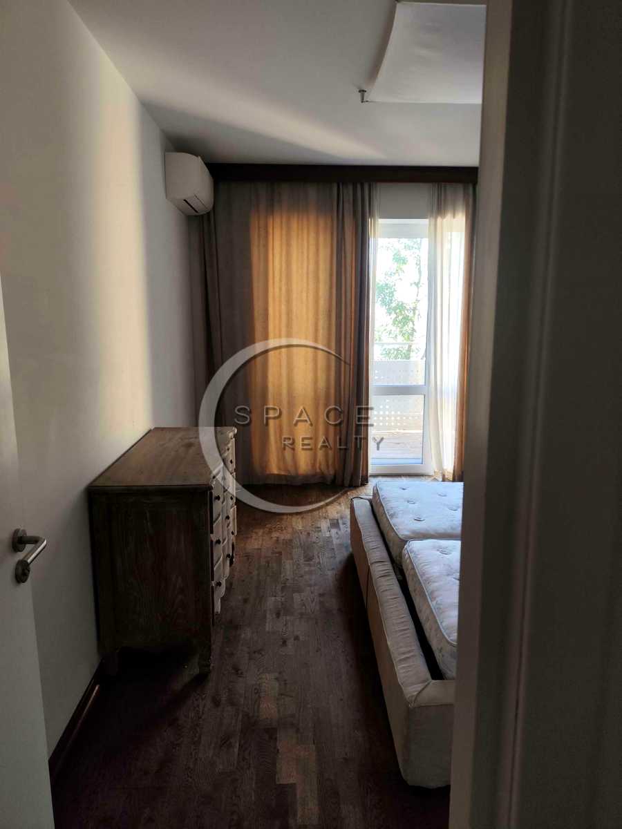 1878940347667761