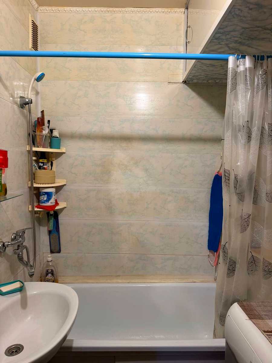 1878940357210711