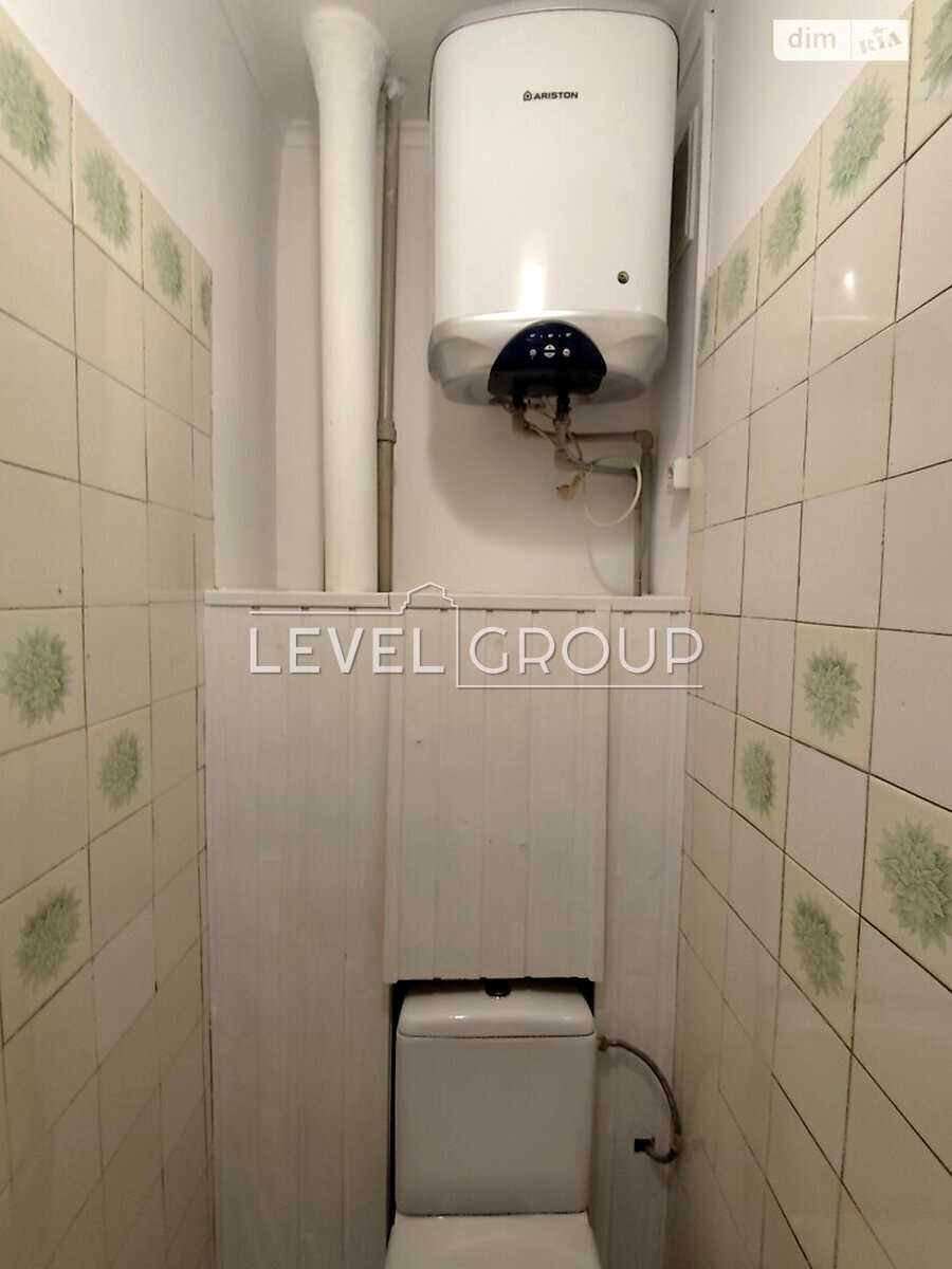 1878940425919930