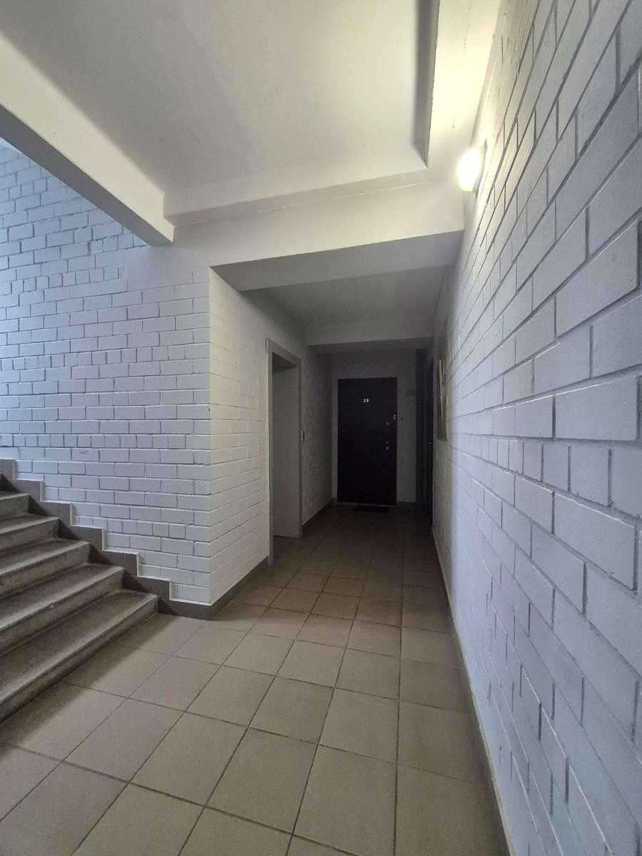 1878941043684821
