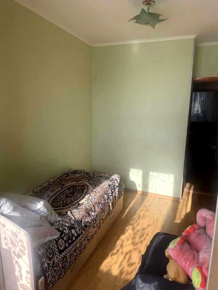 1878941682692570
