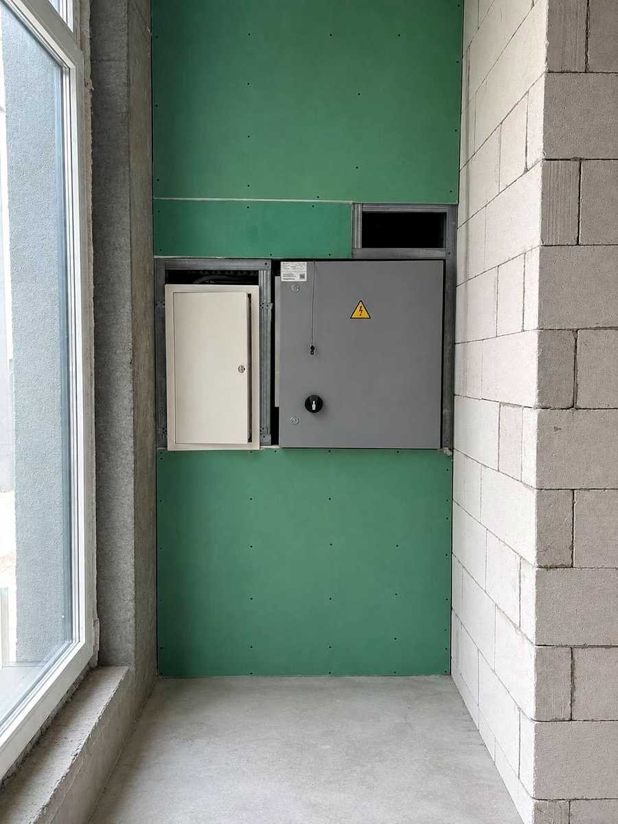 1878941756844606