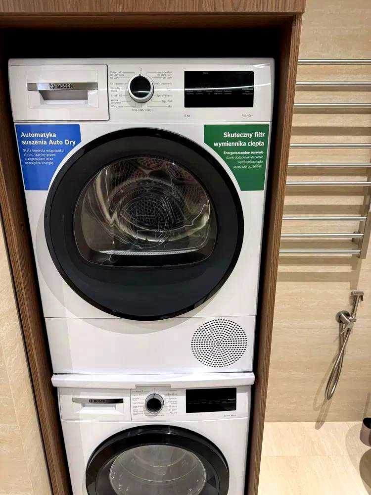 1878941835485099