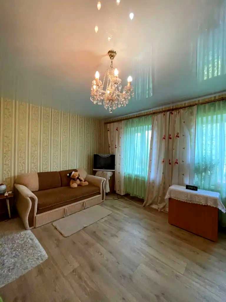 1878942046018903