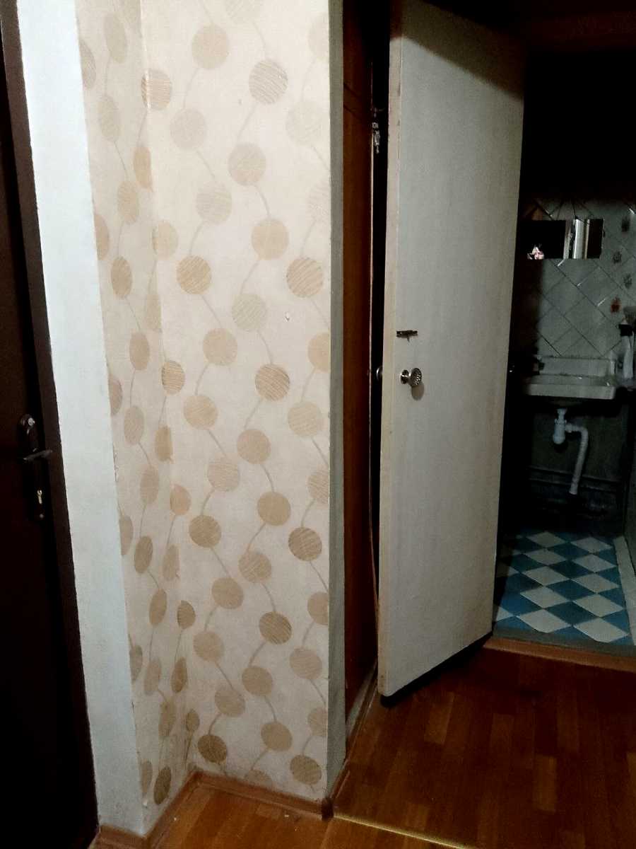 1878942048694288