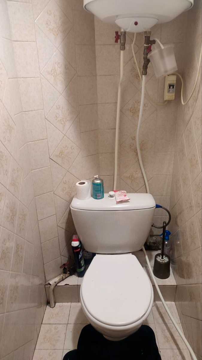1878942308261534