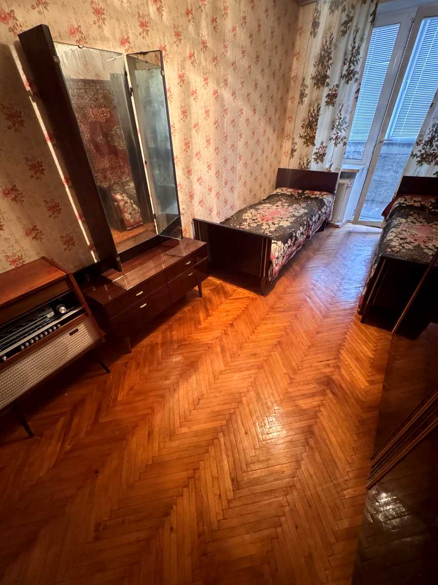 1878942968953923