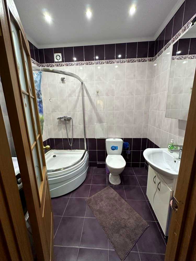 1878943566257032