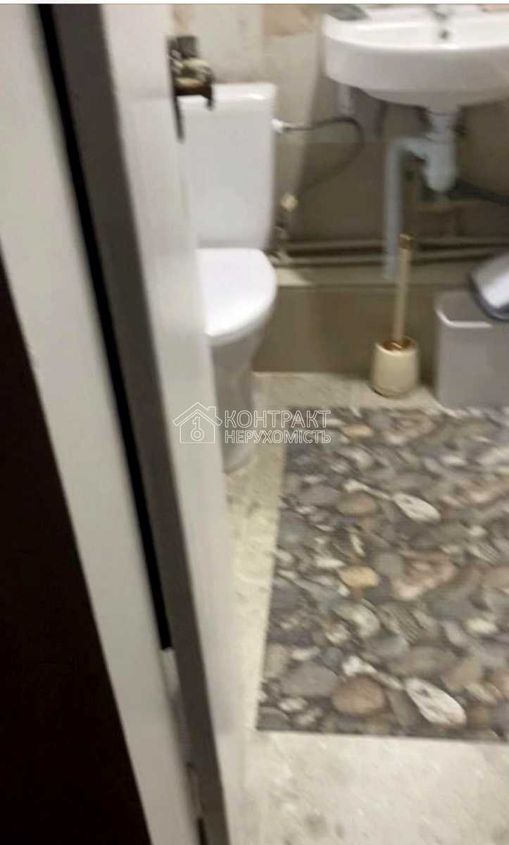 1878944084074316