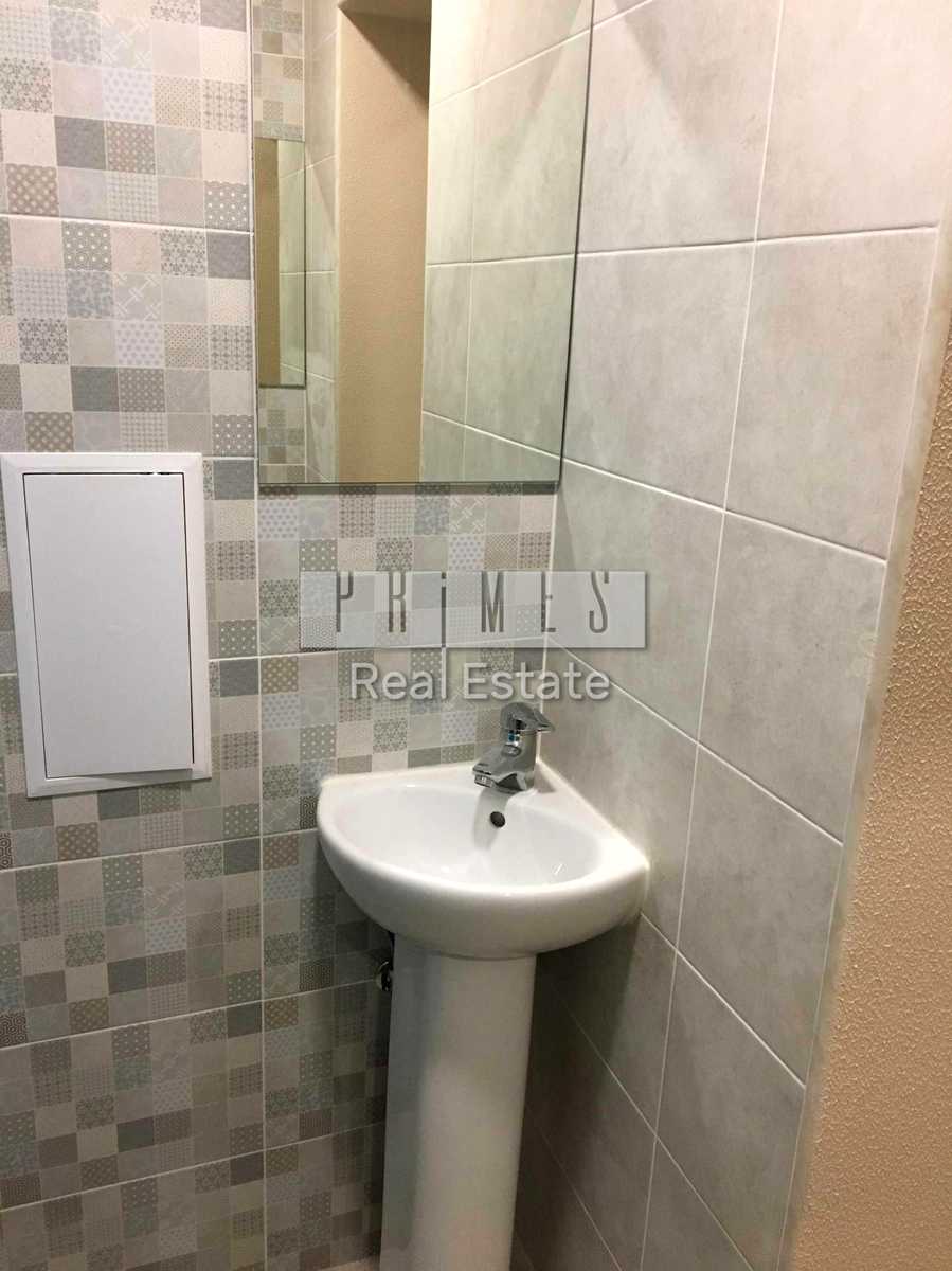 1878944538031345