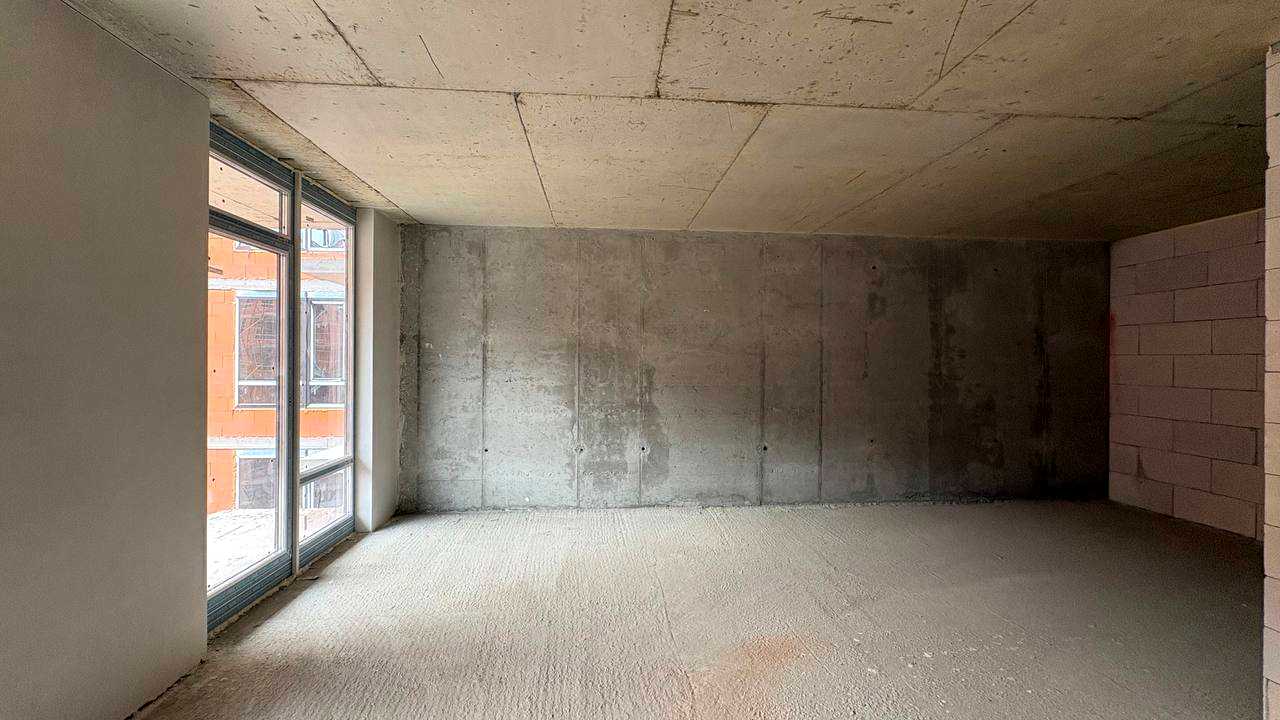 1878944610352905