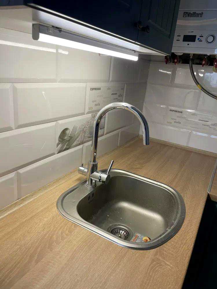 1878945253064661