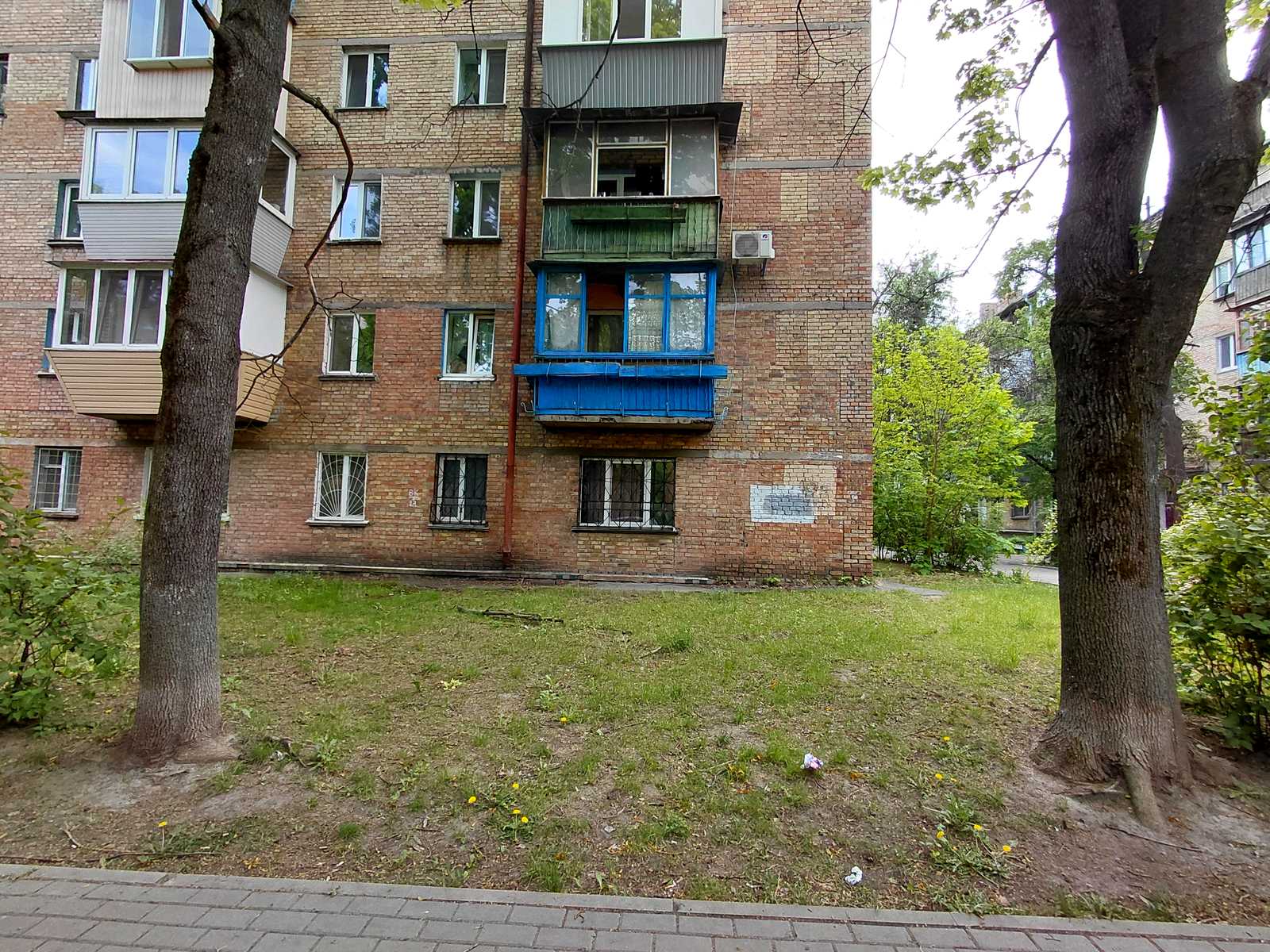 1878947915393463