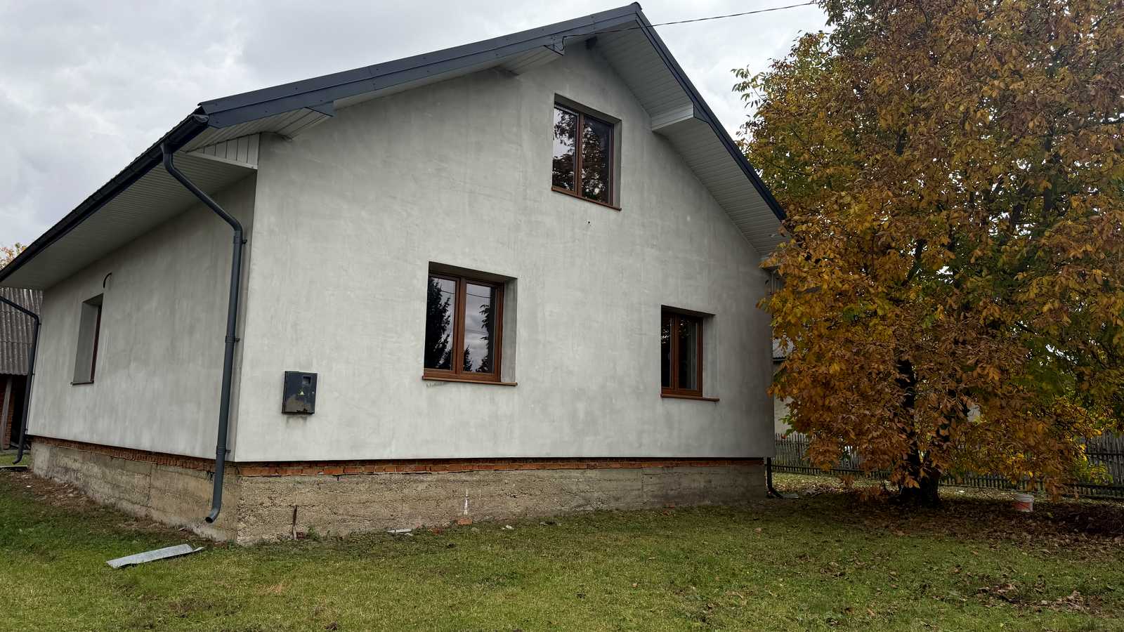 1878948455668361