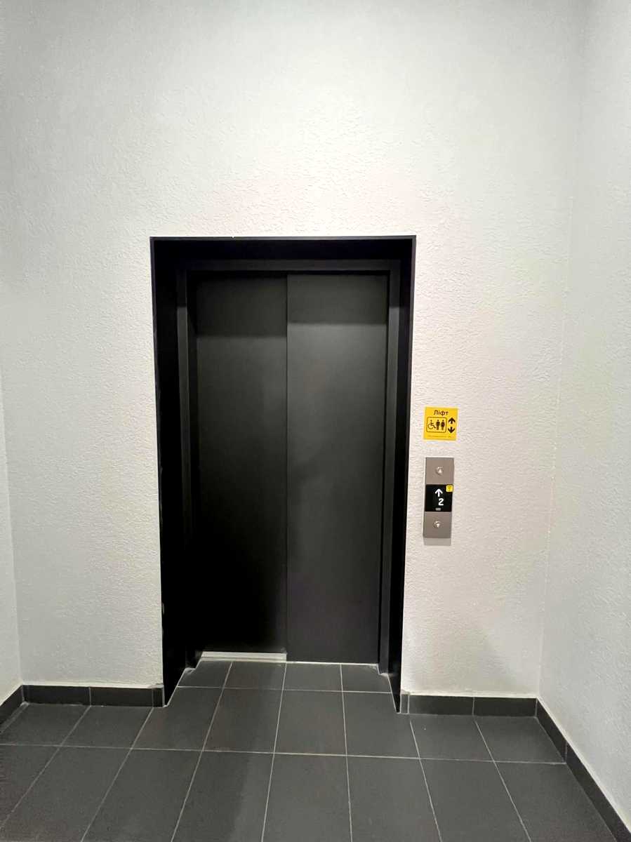 1878949117678700