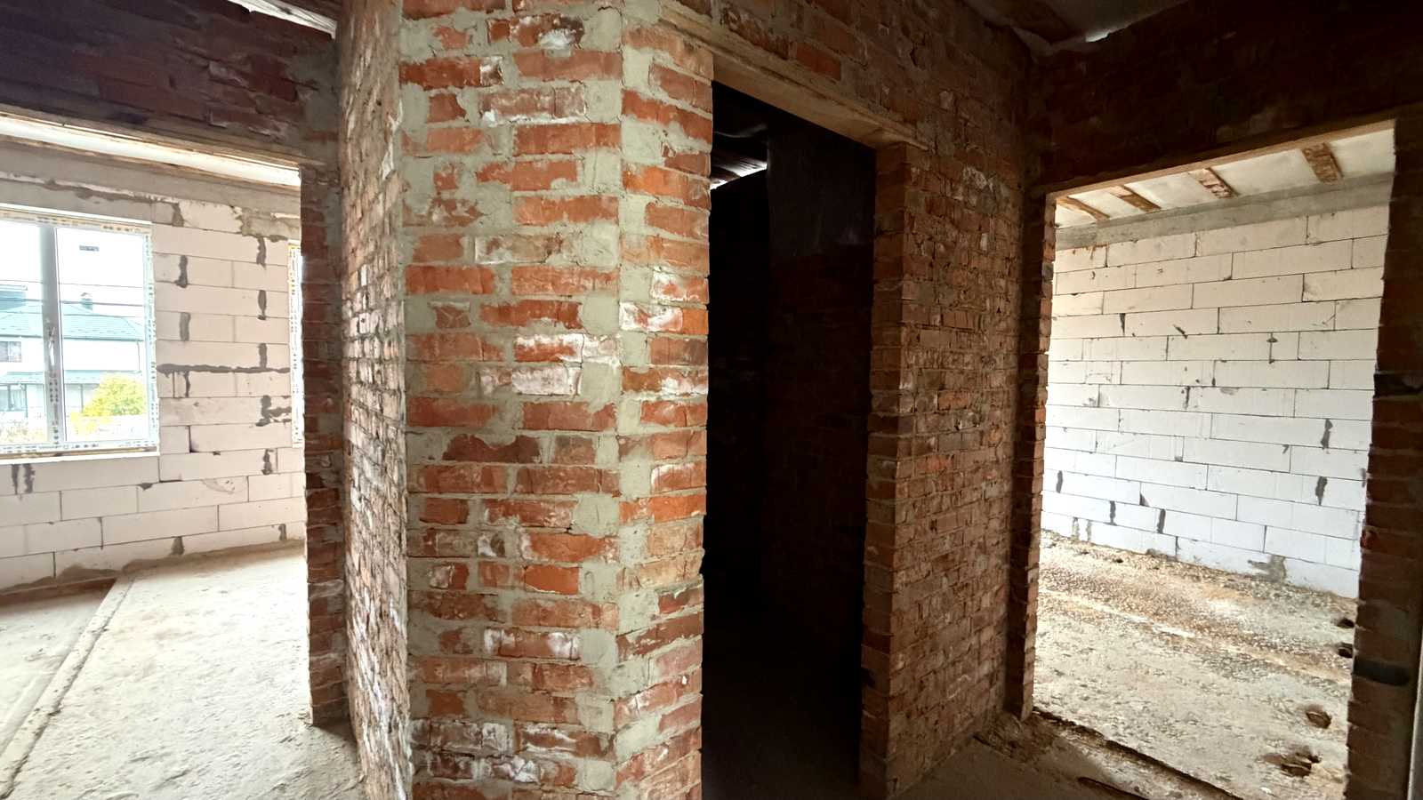 1878949493336277